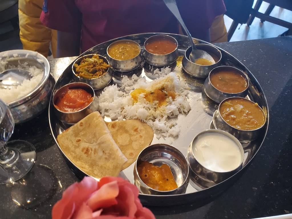 A2B- Adyar Ananda Bhavan Indian Vegetarian Cuisine | restaurant | 645 Elden St, Herndon, VA 20170, USA | 2026560859 OR +1 202-656-0859