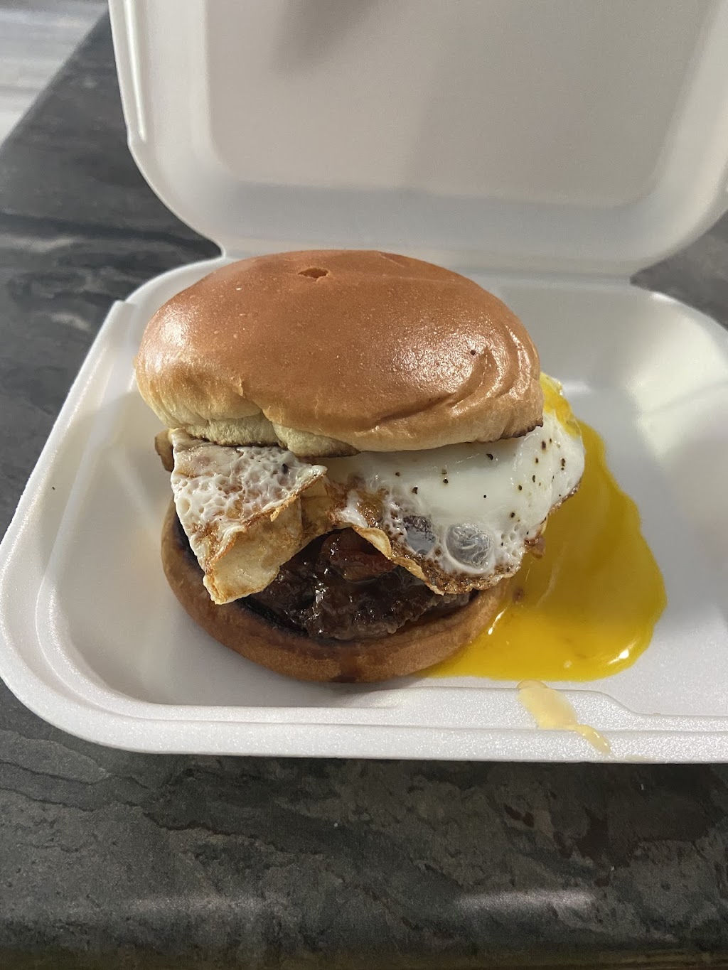 BRUNCH N BURGERS CHICAGO | restaurant | 2255 W Taylor St, Chicago, IL 60612, USA | 3122852965 OR +1 312-285-2965