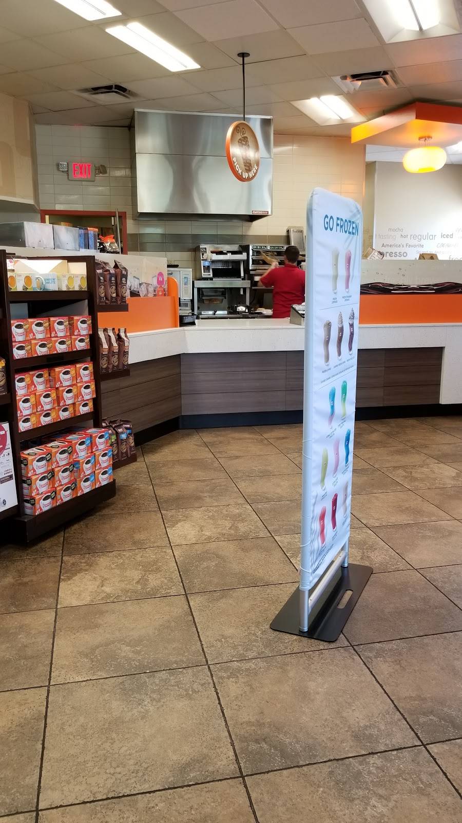 Dunkin | bakery | 15301 McGregor Blvd Suite 2, Fort Myers, FL 33908, USA | 2394370071 OR +1 239-437-0071