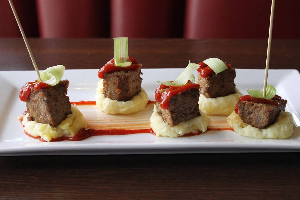 The League Kitchen & Tavern | restaurant | 166 Hargraves Dr b300, Austin, TX 78737, USA | 5125957477 OR +1 512-595-7477