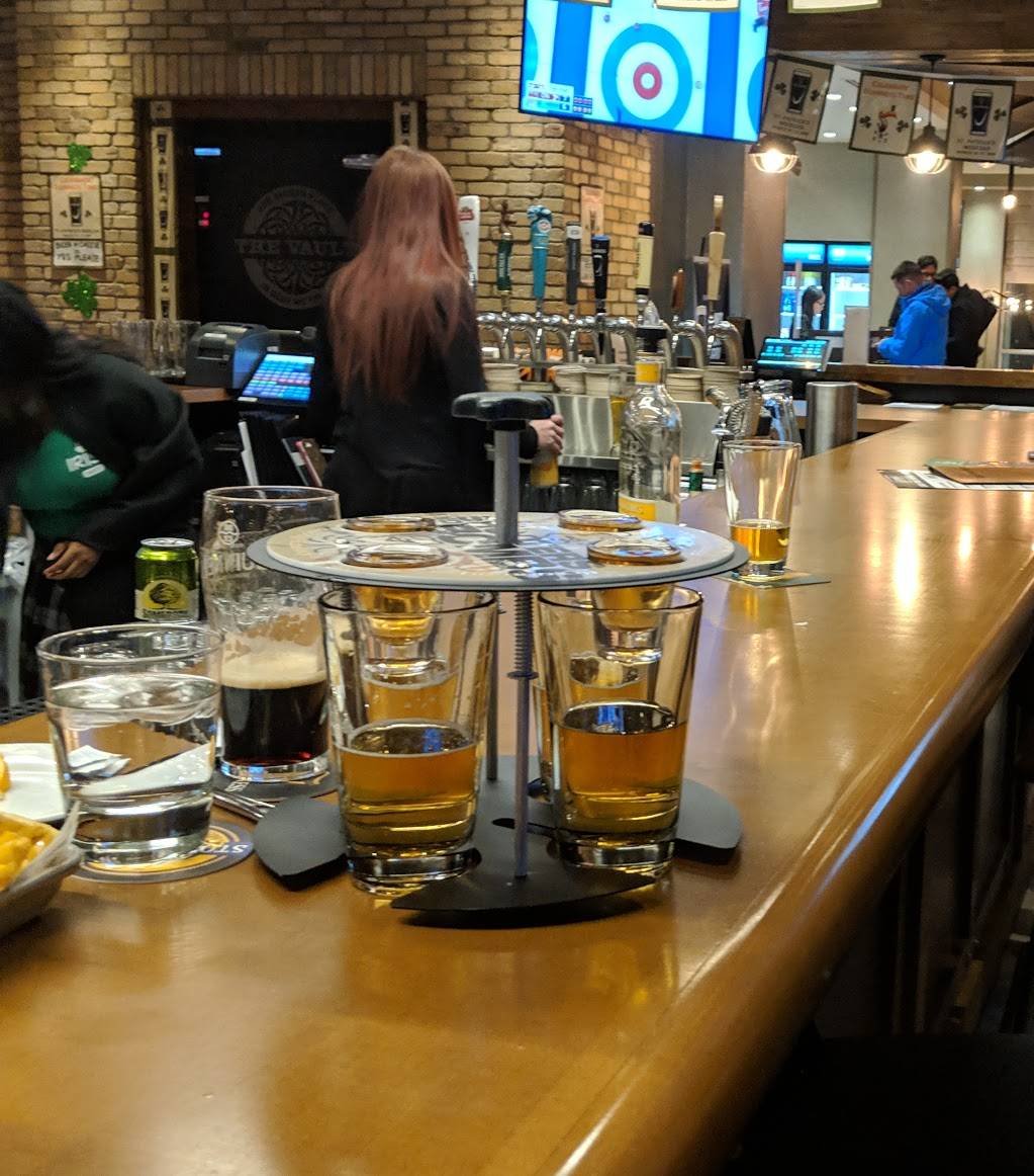 Fionn MacCools | restaurant | 2180 Islington Ave, Etobicoke, ON M9P 3P2, Canada | 6474171109 OR +1 647-417-1109