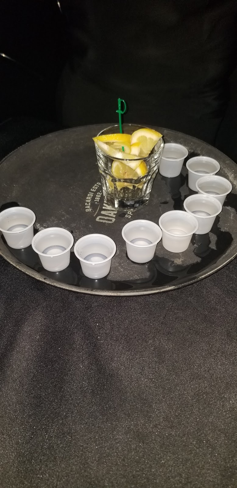 Friends Cocktail Lounge | night club | 21633 Eight Mile Rd, Detroit, MI 48219, USA | 3135354664 OR +1 313-535-4664