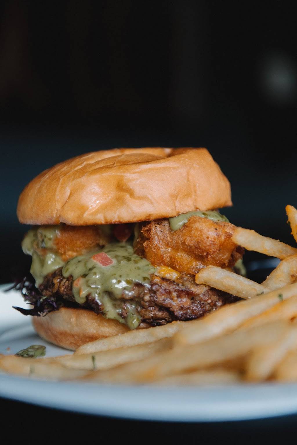 Smokin Fins | restaurant | 7600 Grandview Ave #100, Arvada, CO 80002, USA | 3032285848 OR +1 303-228-5848