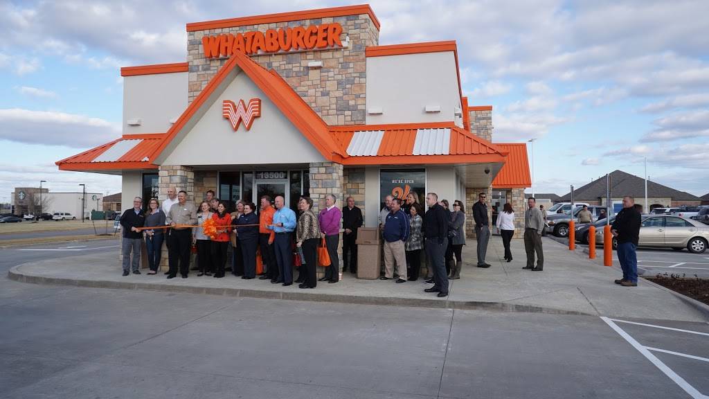 Whataburger | restaurant | 13500 N MacArthur Blvd, Oklahoma City, OK 73142, USA | 4057210750 OR +1 405-721-0750