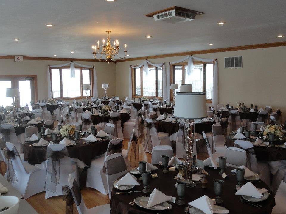 Wrays Sports Bar and Grill | restaurant | 24256 IA-5, Centerville, IA 52544, USA | 6418568165 OR +1 641-856-8165