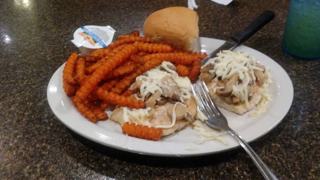 Stove House | restaurant | 2 Al Waterhouse Ave, Central City, IA 52214, USA | 3194386555 OR +1 319-438-6555