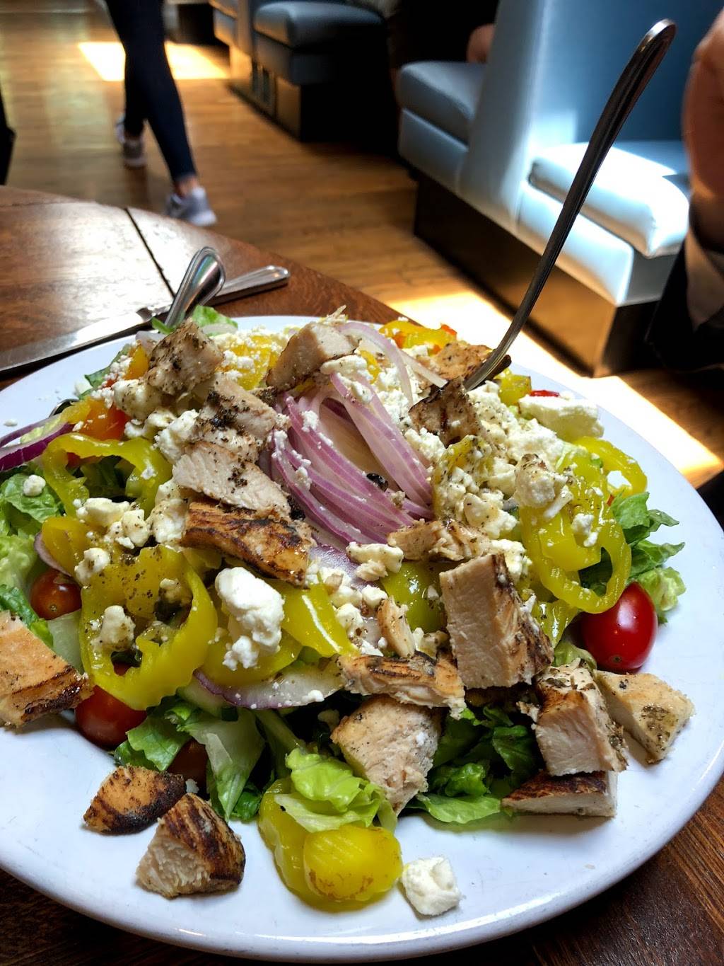 Relish | restaurant | 2 Pulaski Rd, Kings Park, NY 11754, USA | 6312922740 OR +1 631-292-2740