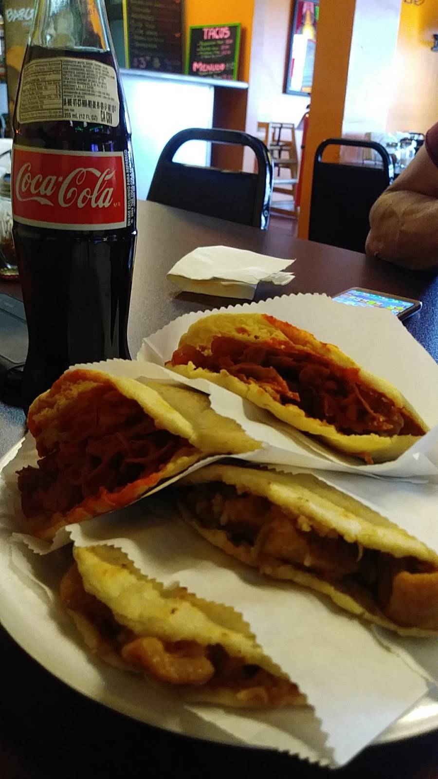 Gorditas las 5 Estrellas | restaurant | 1550 S Federal Blvd suite n, Denver, CO 80219, USA | 7206386184 OR +1 720-638-6184