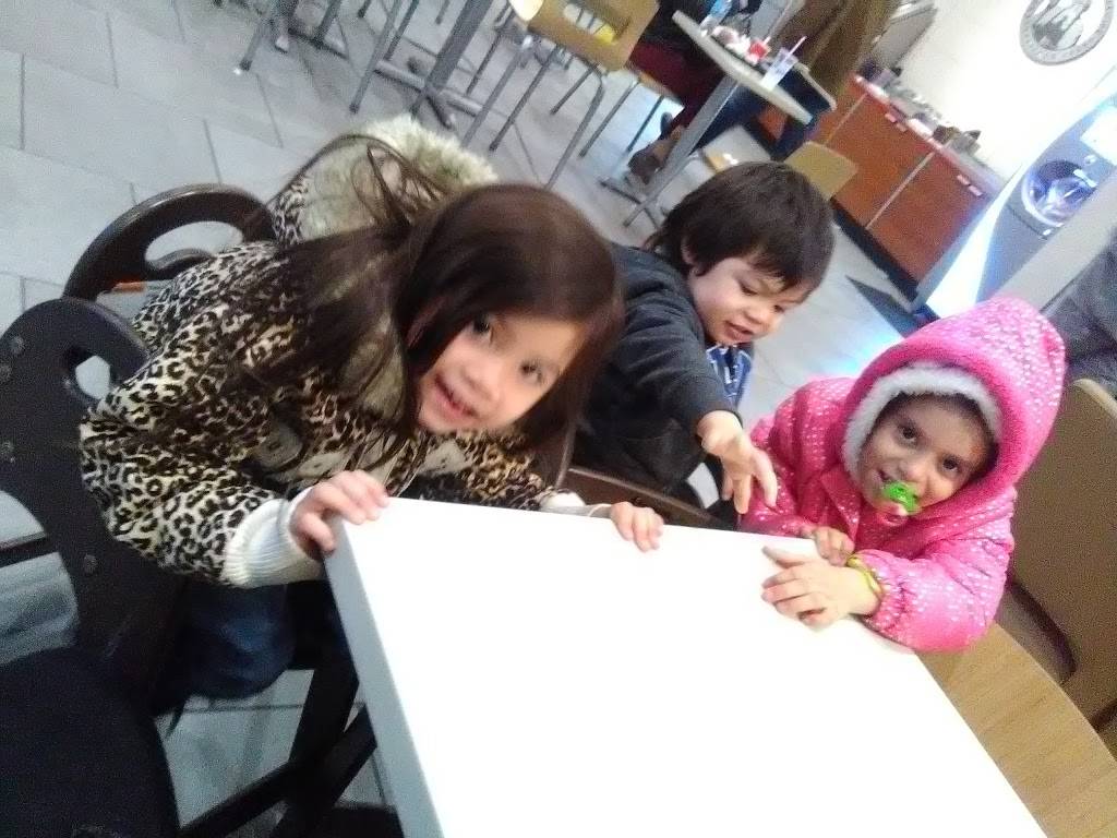 Wendys | restaurant | 449 State Rd, North Dartmouth, MA 02747, USA | 5089845601 OR +1 508-984-5601