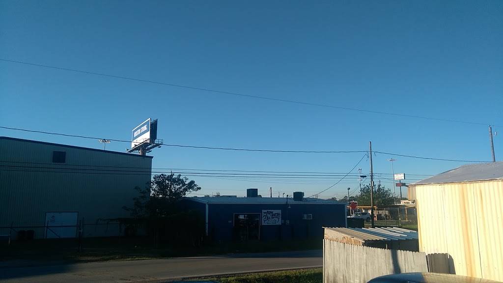 Slays Bar & Grills | restaurant | 1239 Barbara Mae St, Houston, TX 77015, USA | 2819742894 OR +1 281-974-2894