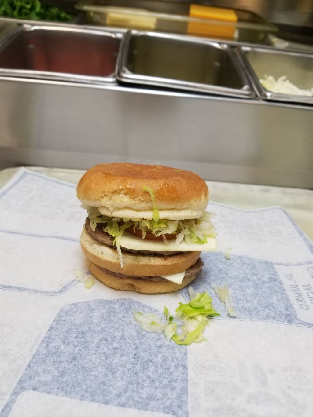 Jack in the Box | restaurant | 2901 Airline Dr, Houston, TX 77009, USA | 2819011763 OR +1 281-901-1763