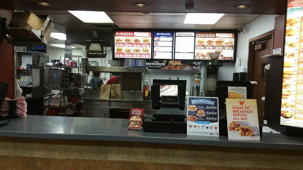 Jack in the Box | restaurant | 8951 N 19th Ave, Phoenix, AZ 85021, USA | 6029440710 OR +1 602-944-0710