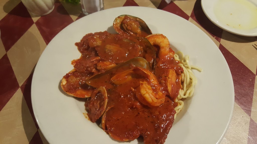 Marios Restaurant | restaurant | 347 Chelsea St, Boston, MA 02128, USA | 6175678608 OR +1 617-567-8608