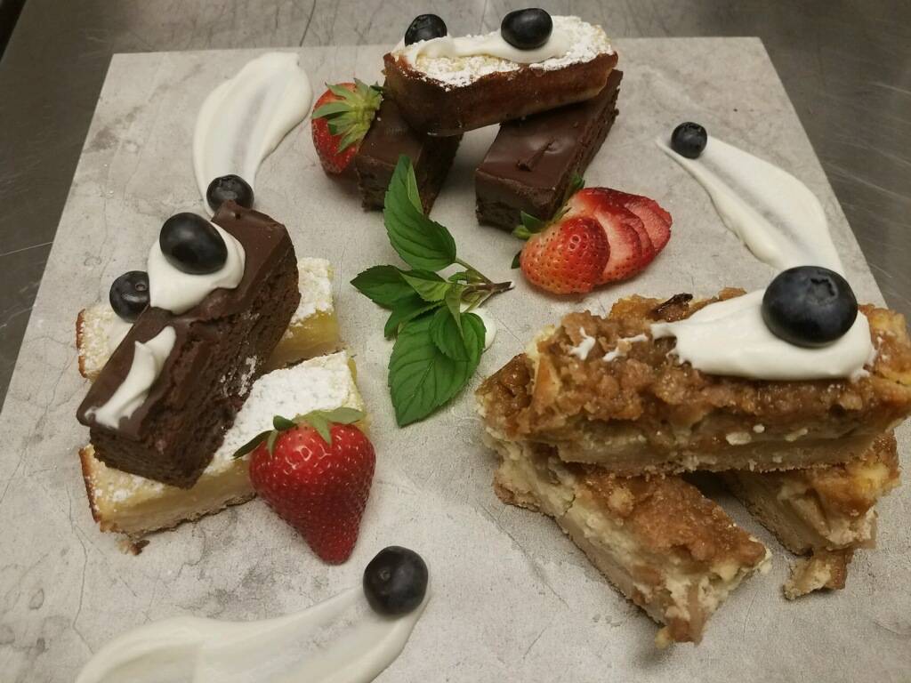 Stone Table | restaurant | 101 W Franklin St, Monroe, NC 28112, USA | 7042257675 OR +1 704-225-7675