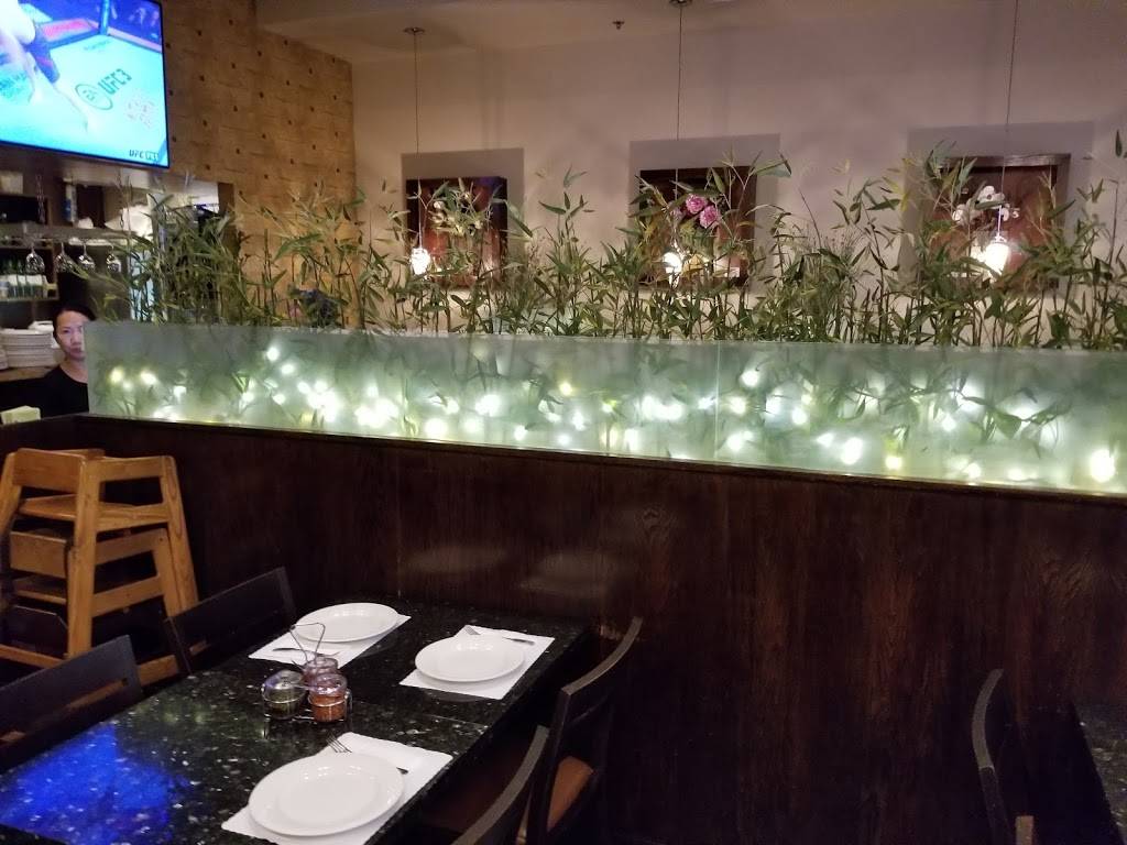 Thai Bamboo Bistro | restaurant | 2417 Park Ave, Tustin, CA 92782, USA | 7142590688 OR +1 714-259-0688