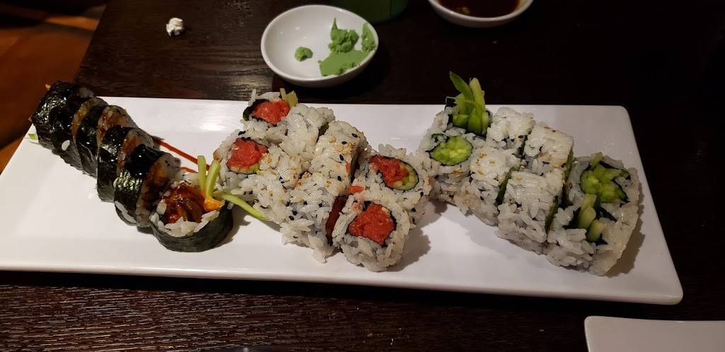 SushiMe Rolln | restaurant | 2686 E. Garvey Ave., S, West Covina, CA 91791, USA | 6267891109 OR +1 626-789-1109