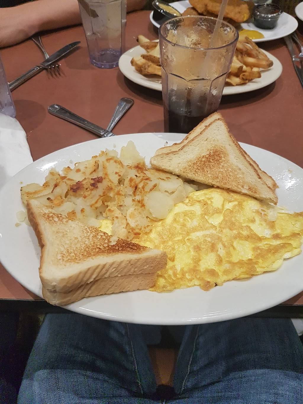 Towson Diner | restaurant | 718 York Rd, Towson, MD 21204, USA | 4103210407 OR +1 410-321-0407