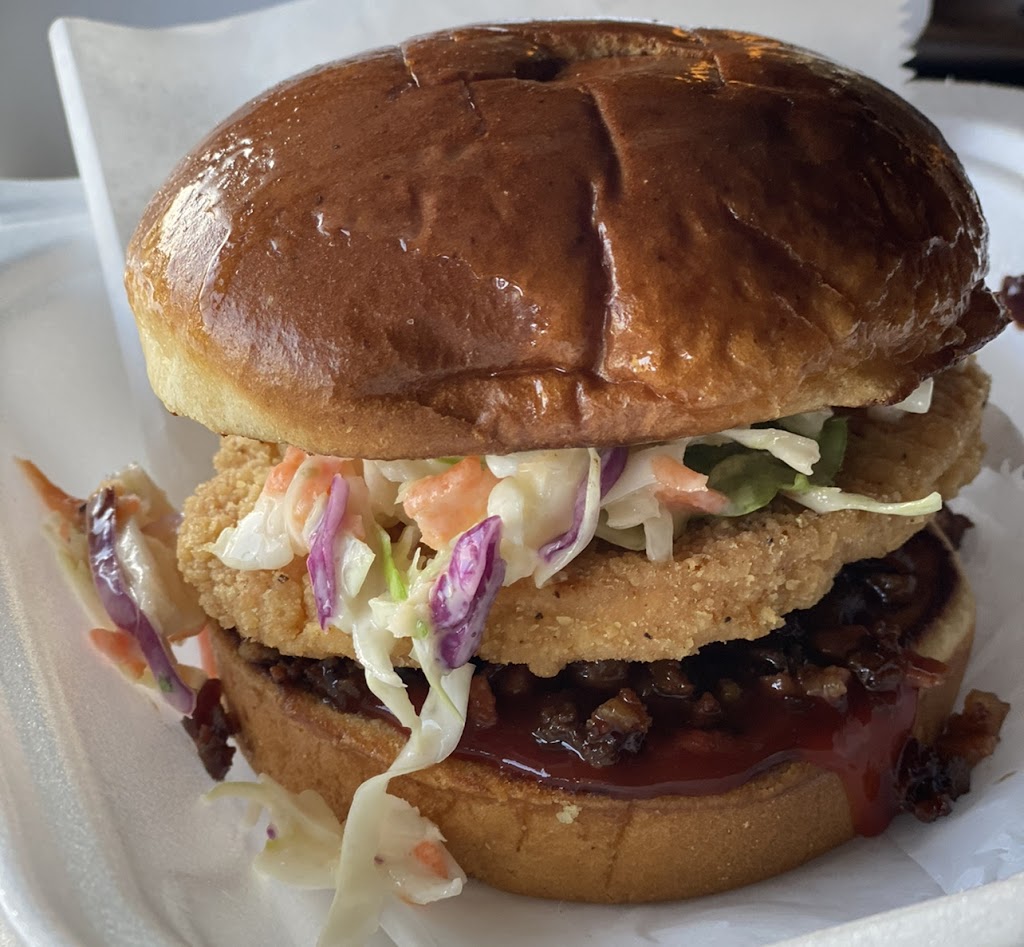 BeBes Bistro | restaurant | 8633 W Brown Deer Rd, Milwaukee, WI 53224, USA | 2623738014 OR +1 262-373-8014