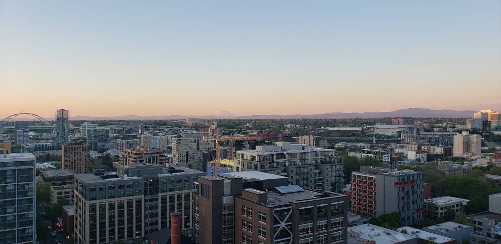 Noah Halal | restaurant | 310 SW 5th Ave, Portland, OR 97204, USA | 9714070903 OR +1 971-407-0903