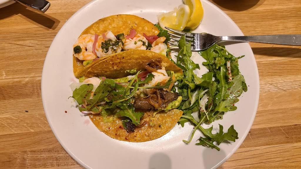 True Food Kitchen | restaurant | 630 Old Country Rd Suite 1040B, Garden City, NY 11530, USA | 5165594728 OR +1 516-559-4728