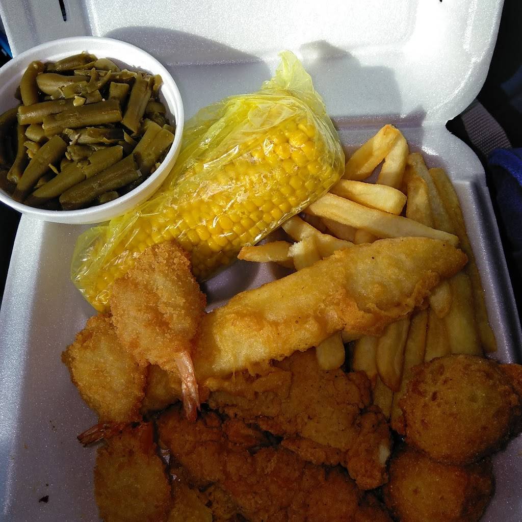 Captain Ds | restaurant | 2514 S French Ave, Sanford, FL 32771, USA | 4073233410 OR +1 407-323-3410