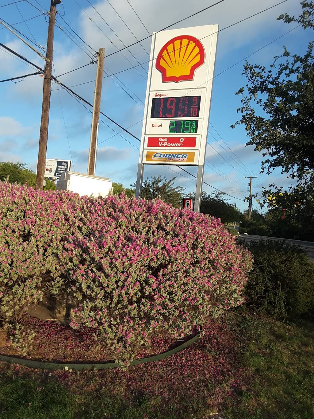 Corner Store | cafe | 3727 Thousand Oaks, San Antonio, TX 78247, USA | 2104944952 OR +1 210-494-4952