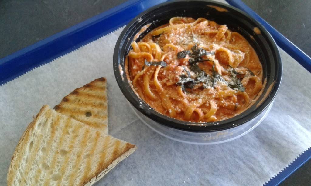 Cuzzos Pasta, Pizza, Panini, & More | meal delivery | 330 Madison St, Oak Park, IL 60302, USA | 7086900706 OR +1 708-690-0706