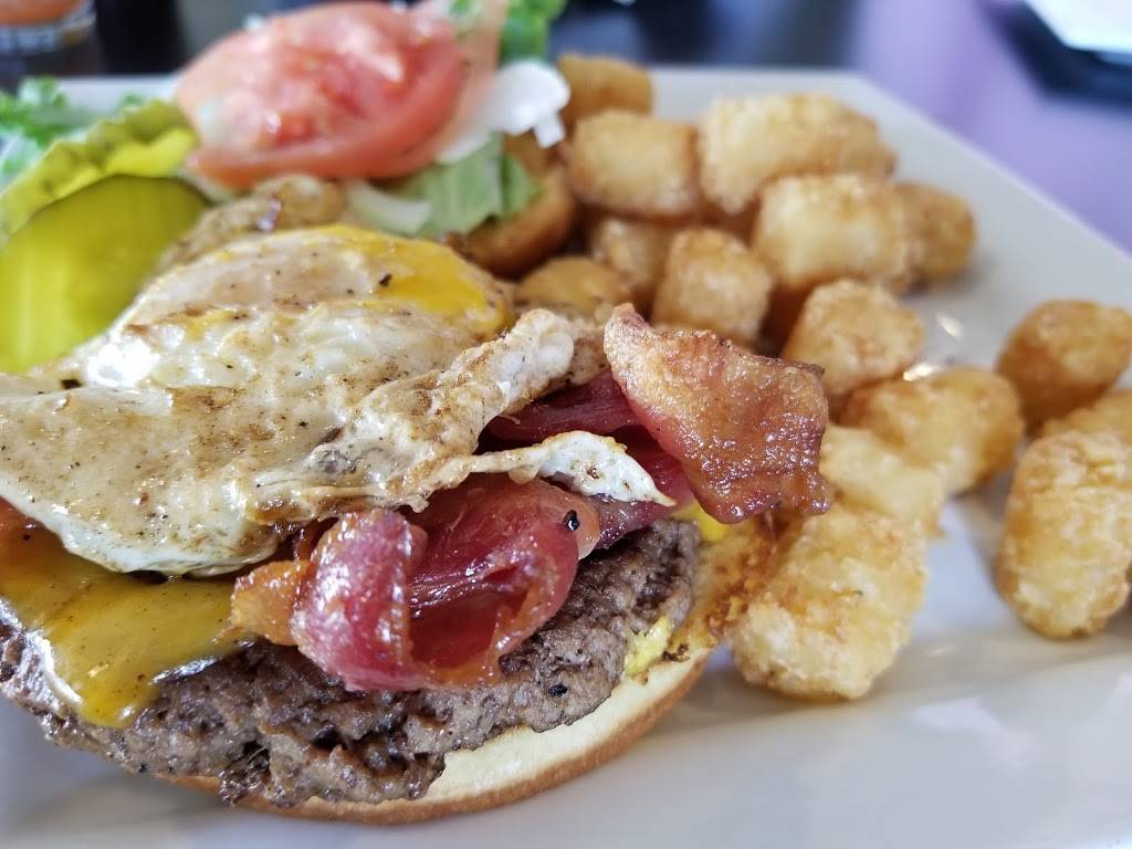 Black Sheep Pub and Grill | restaurant | 2638 Bay Settlement Rd, Green Bay, WI 54311, USA | 9204693200 OR +1 920-469-3200