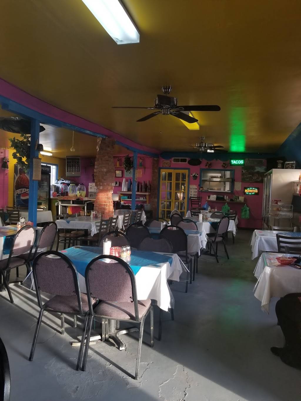Juanitas Mexican Food | restaurant | 421 Talbot Ave, Canutillo, TX 79835, USA | 9158772335 OR +1 915-877-2335