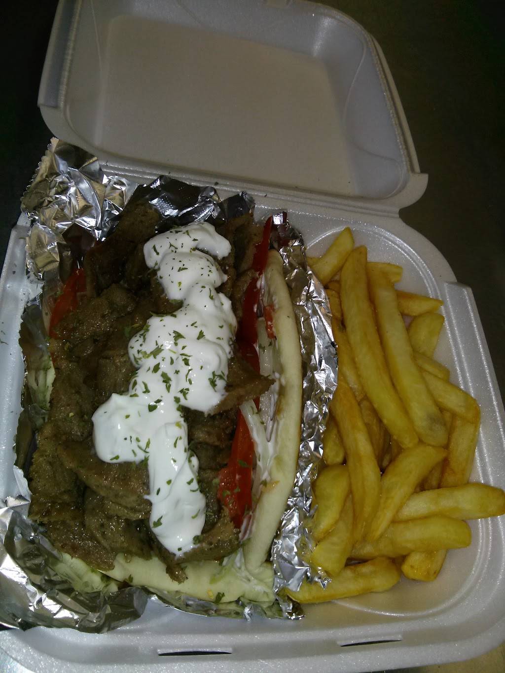 The Chicken Coop | restaurant | 1335 Douglas Ave, Montgomery, IL 60538, USA | 6308010100 OR +1 630-801-0100