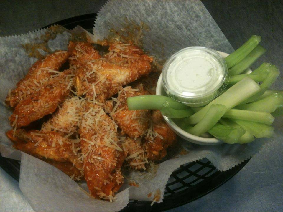 Puckers Sports Pub & Grille | restaurant | 3199 Whitewood St NW, North Canton, OH 44720, USA | 3309663373 OR +1 330-966-3373