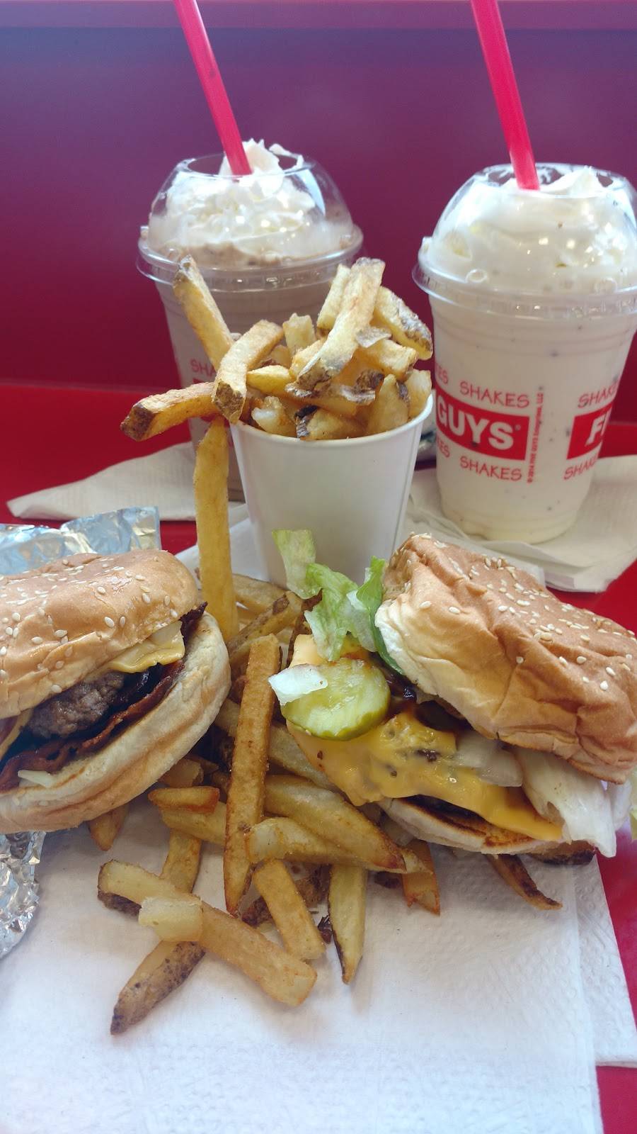 Five Guys | meal takeaway | 878 Stillwater Ave, Bangor, ME 04401, USA | 2079908901 OR +1 207-990-8901