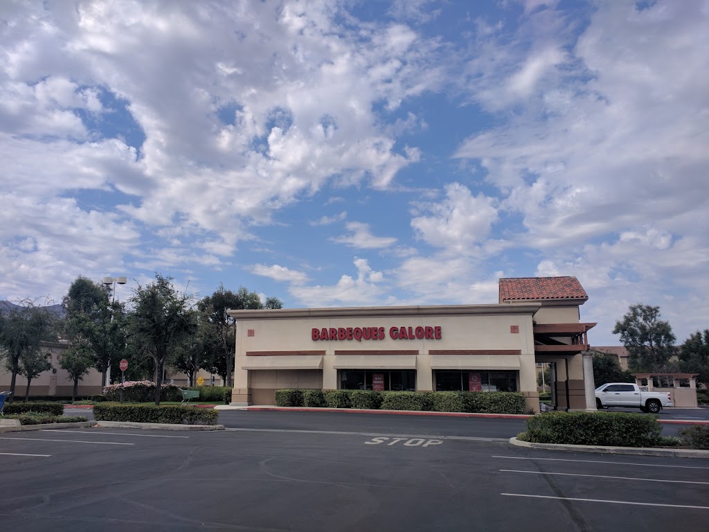 Barbeques Galore | restaurant | 25550 North, The Old Rd, Newhall, CA 91381, USA | 6612846880 OR +1 661-284-6880