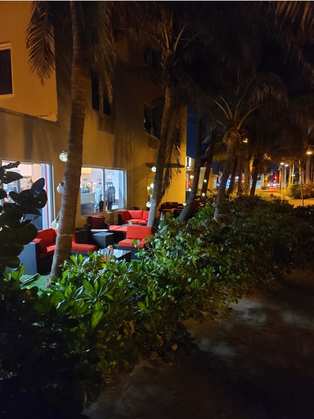 Sultan Hookah Bar | restaurant | 1000 N Broadwalk suit 5b, Hollywood, FL 33019, USA | 5614446118 OR +1 561-444-6118