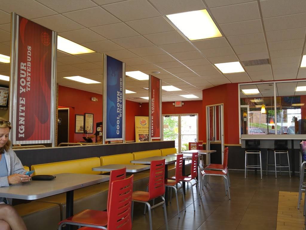 Burger King | restaurant | 21 Medical Center Dr, Dawsonville, GA 30534, USA | 7064006344 OR +1 706-400-6344
