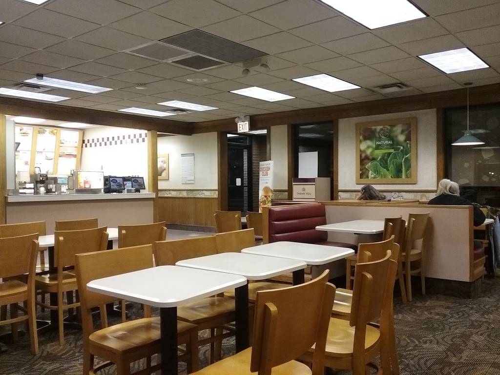 Wendys | restaurant | 9335 Irving Park Rd, Schiller Park, IL 60176, USA | 8476719669 OR +1 847-671-9669