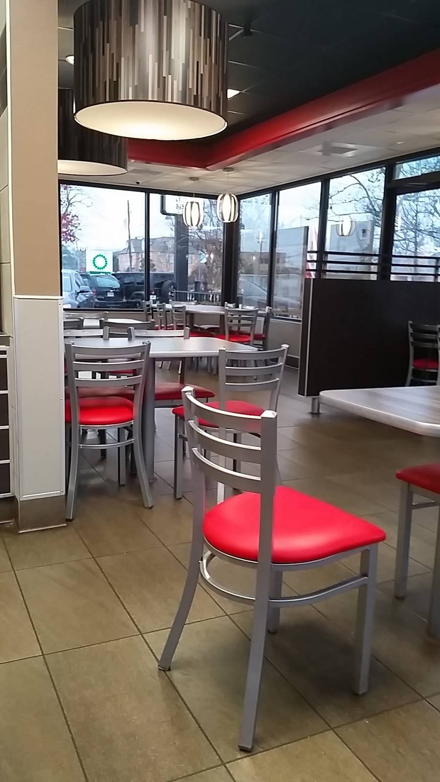 Hardees | restaurant | 182 Keys Ferry St, McDonough, GA 30253, USA | 7709541581 OR +1 770-954-1581
