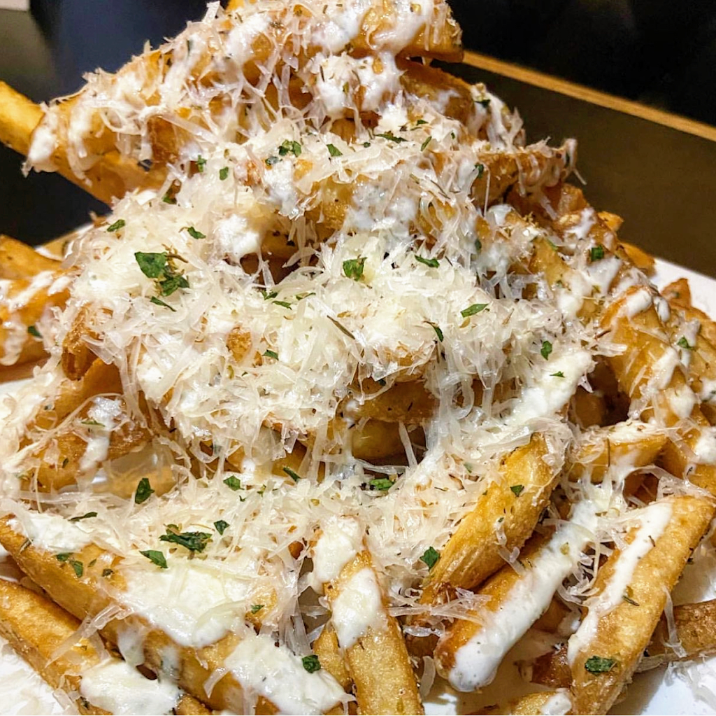 Bobs Pizza | meal takeaway | 616 Davis St, Evanston, IL 60201, USA | 8474851973 OR +1 847-485-1973