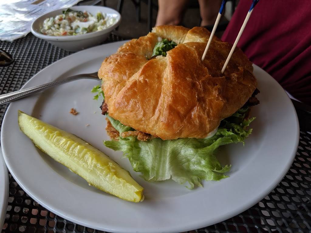 Boathouse Forest Park | restaurant | 6101 Government Dr, St. Louis, MO 63110, USA | 3143661555 OR +1 314-366-1555