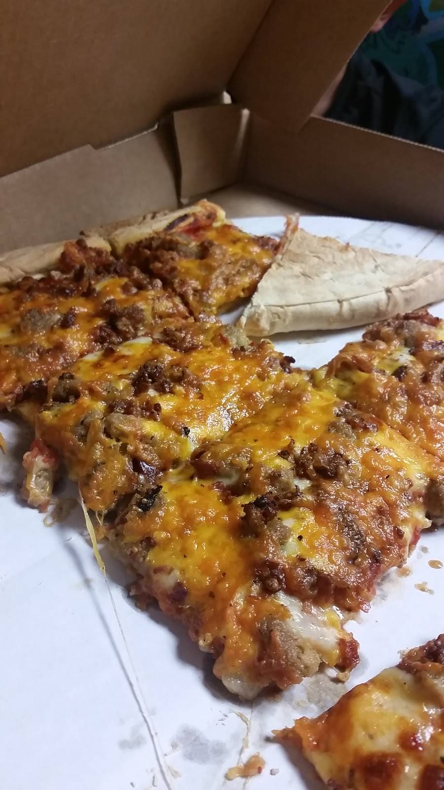 Jakes Pizza | restaurant | 115 W Main St, Winneconne, WI 54986, USA | 9205829222 OR +1 920-582-9222