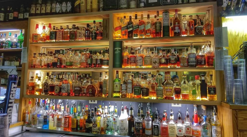 Alto Bar | restaurant | 6064 Linfield Ave SE, Alto, MI 49302, USA | 6168689961 OR +1 616-868-9961