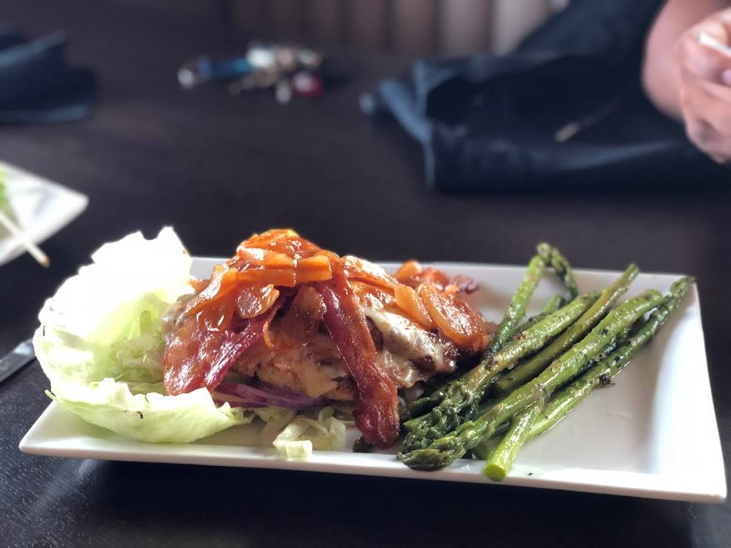 One North Kitchen & Bar | restaurant | 2115 Bondsteel Dr, Jackson, MI 49202, USA | 5175395060 OR +1 517-539-5060