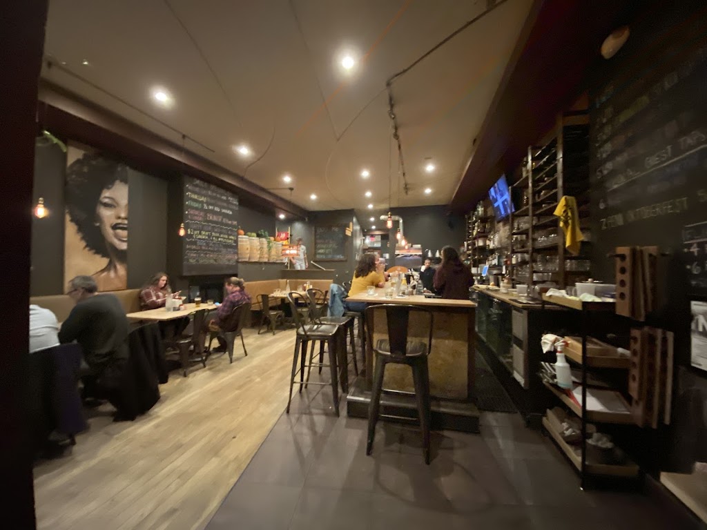 Tonys Pub | restaurant | 900 Western Ave, Pittsburgh, PA 15233, USA | 4122242163 OR +1 412-224-2163