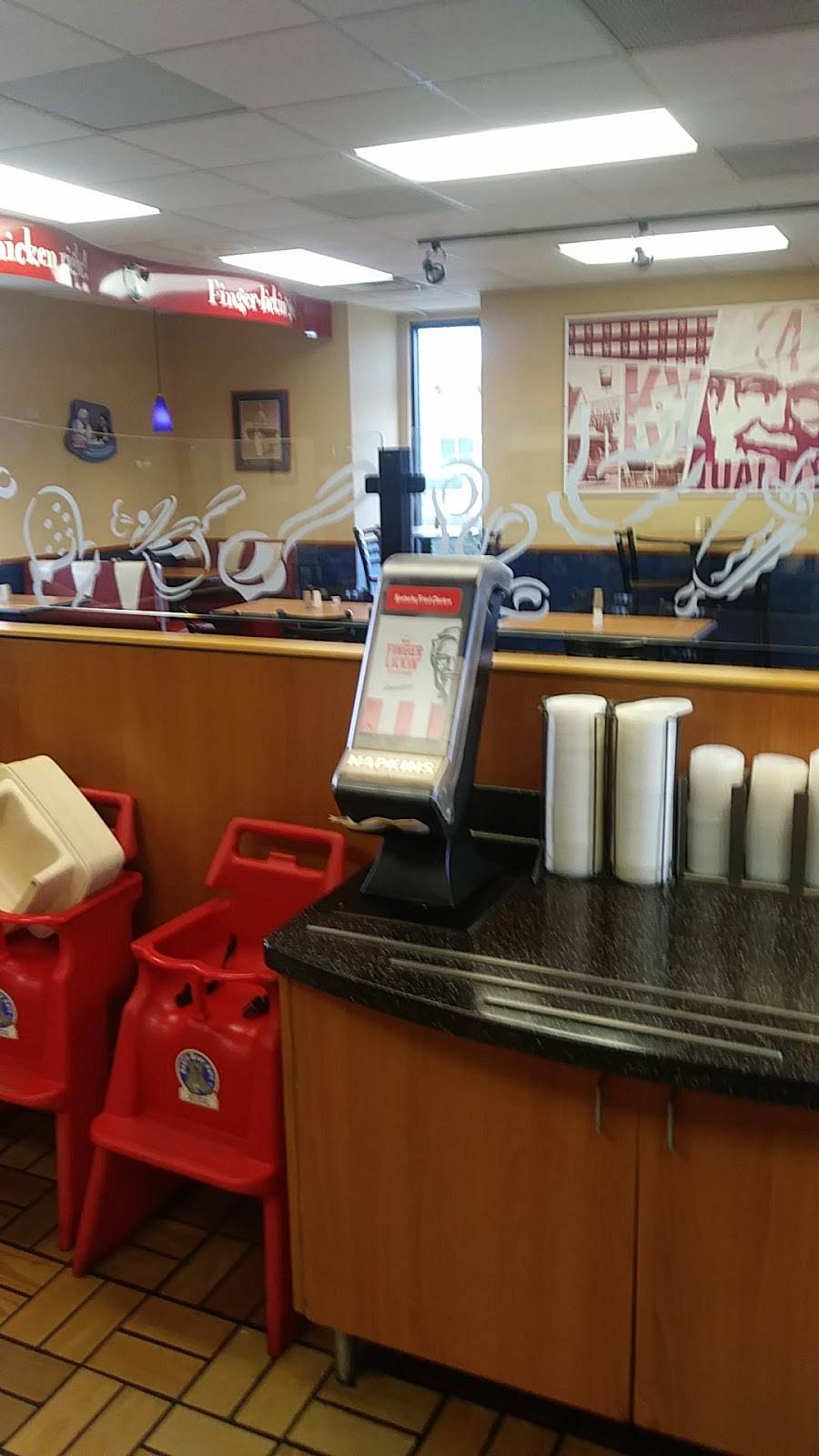 KFC | restaurant | 2760 Brentwood Dr, Columbus, IN 47203, USA | 8123725502 OR +1 812-372-5502