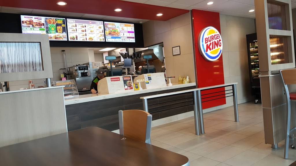 Burger King | restaurant | ME Turnpike South MM 56, Cumberland, ME 04021, USA | 2072451576 OR +1 207-245-1576