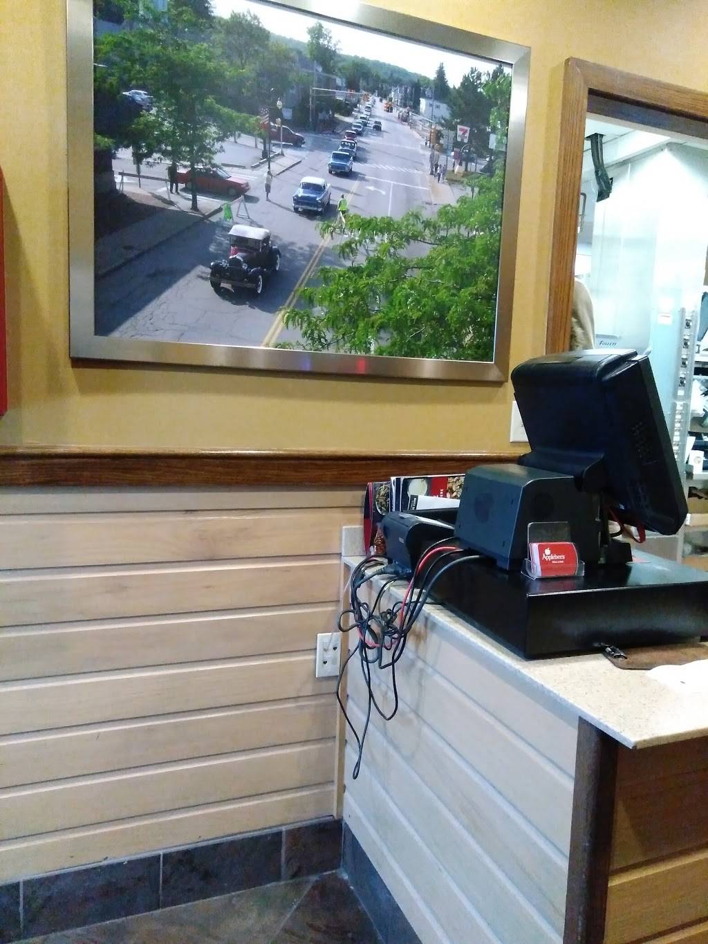 Applebees Grill + Bar | restaurant | 1364 Main St, Sanford, ME 04073, USA | 2073245259 OR +1 207-324-5259