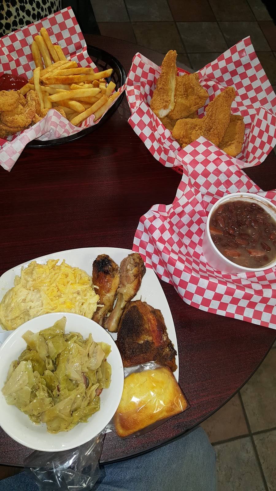Ms. Tees Cajun Soul Food | restaurant | 2702 W Gore Blvd, Lawton, OK 73505, USA | 5806998836 OR +1 580-699-8836
