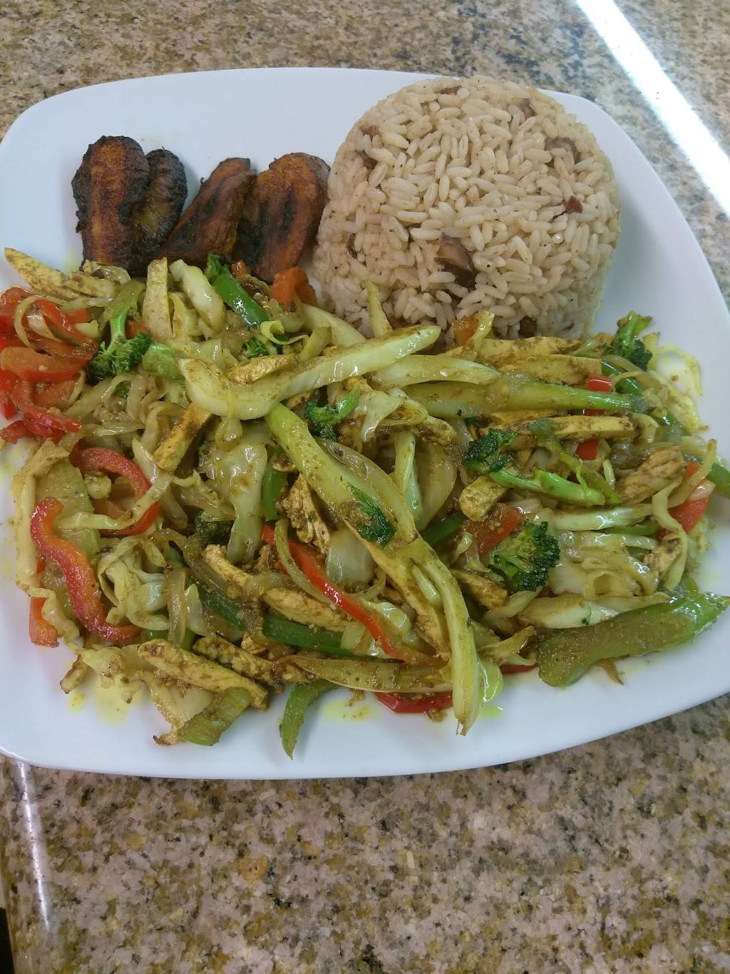 Caribbean Corner and Cafe | restaurant | 2010 N Main St #100, Baytown, TX 77520, USA | 2818377323 OR +1 281-837-7323