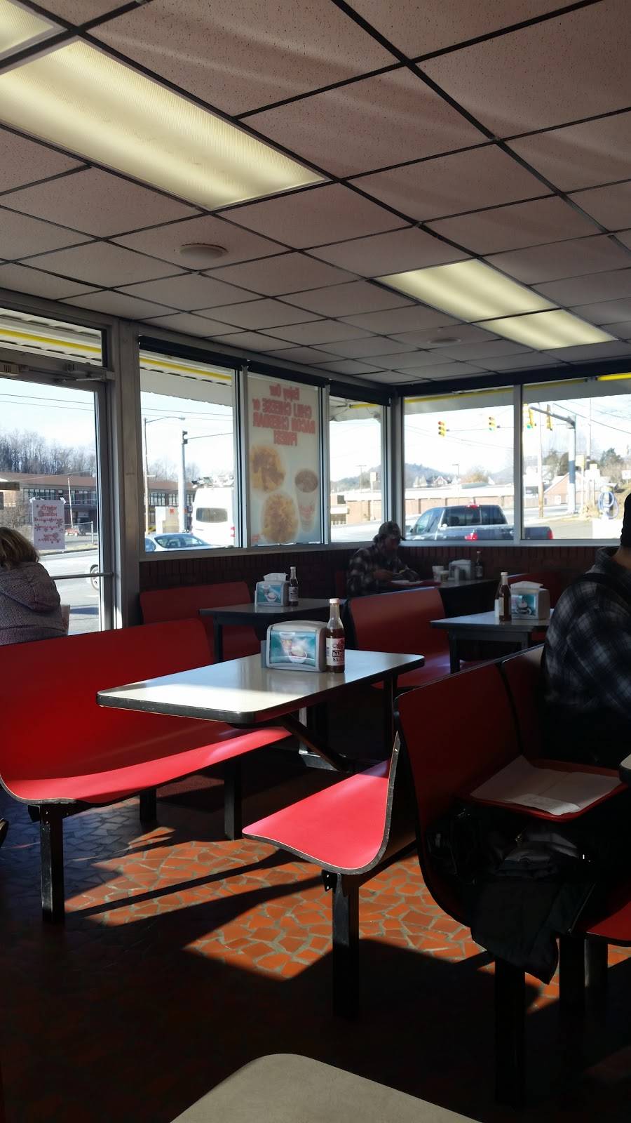 Aunt Beas BBQ Express | restaurant | 529 E Main St, Independence, VA 24348, USA | 2767732100 OR +1 276-773-2100