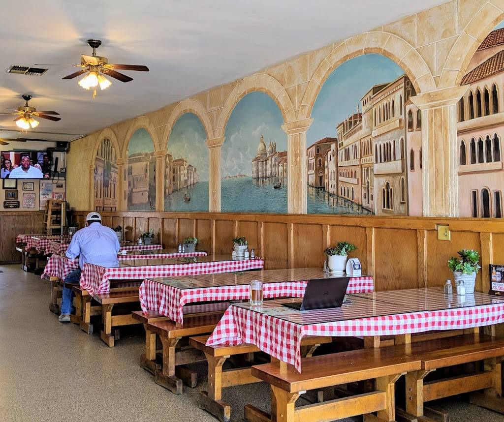 Giovannis Pizza | restaurant | 3020 State St, Santa Barbara, CA 93105, USA | 8056823621 OR +1 805-682-3621